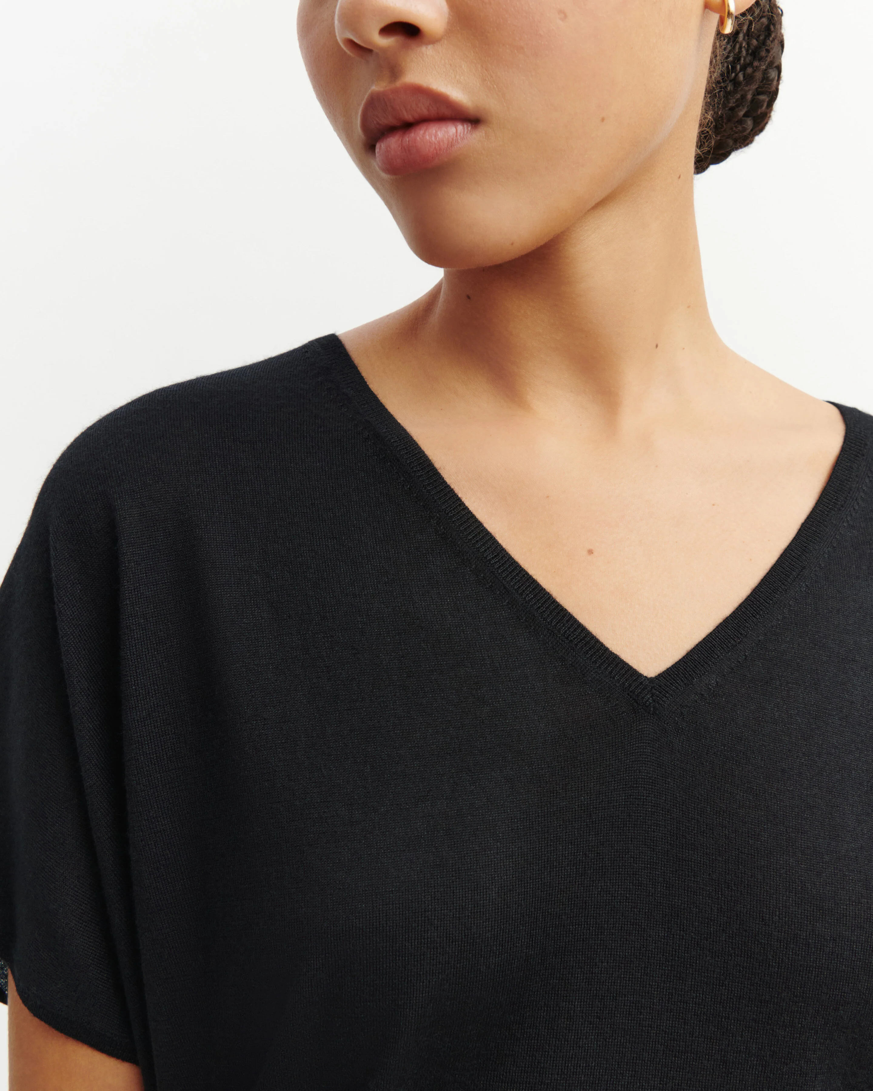Pull V chauve-souris - Image 3